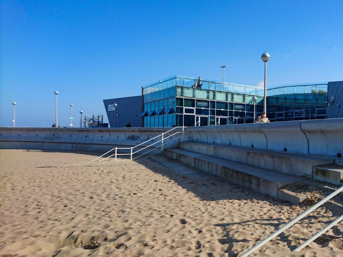 39 Alwen Drive Lejlighed Rhôs-on-Sea Eksteriør billede